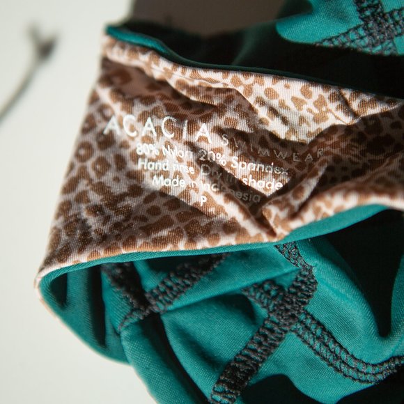 Acacia bikini ManhattanTop size P, Bottom size L - Picture 5 of 5